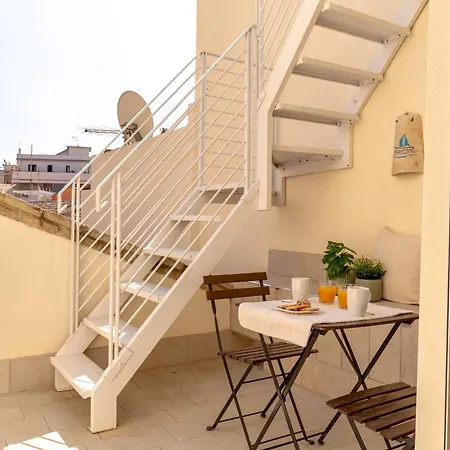 Domus De Silva - In Centro Storico A Apartament *